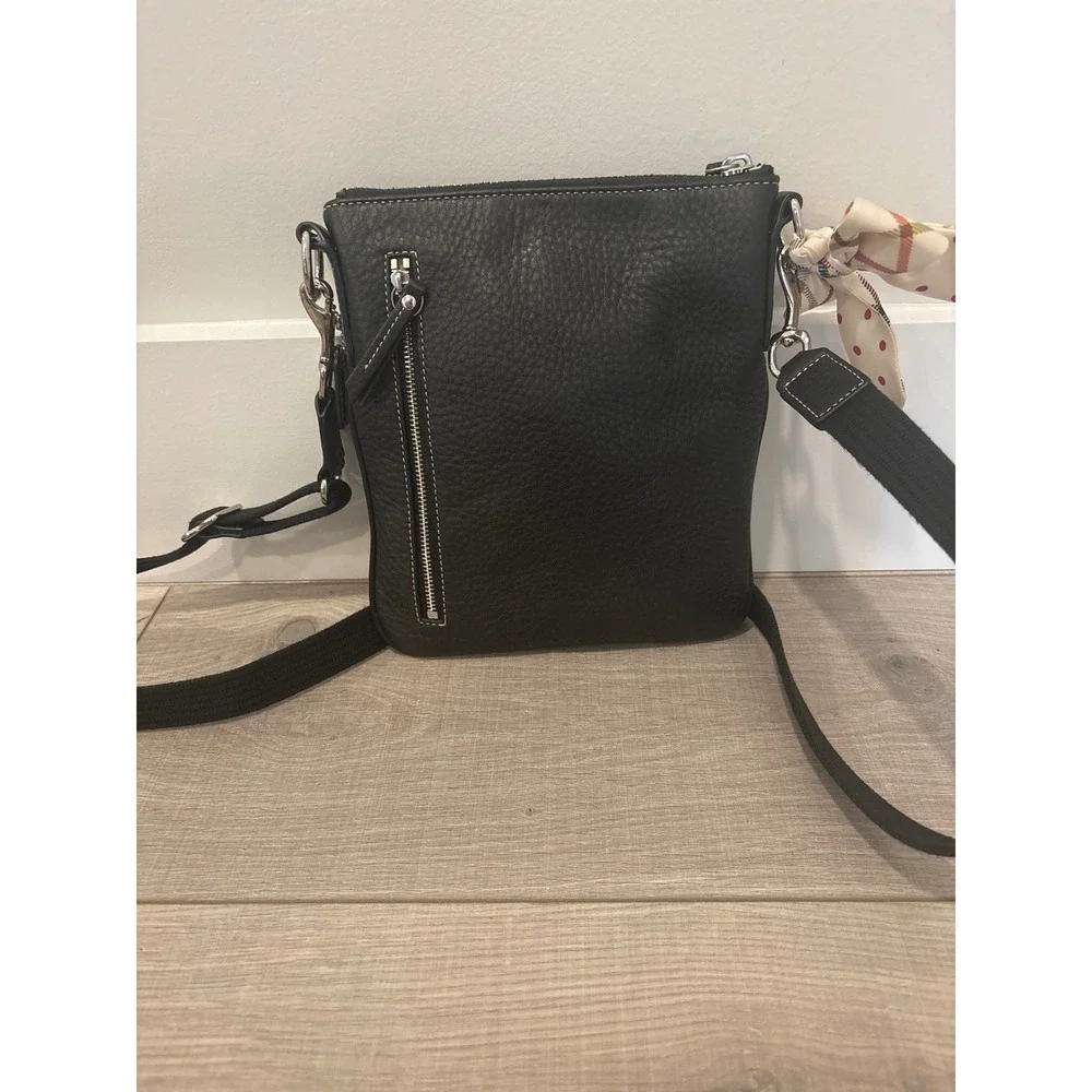 Vintage pebbled, leather coach cross body purse